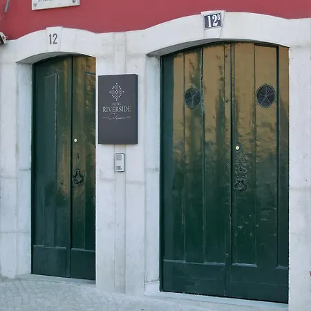 Riverside Alfama 3*